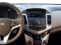 Рамка 2 DIN Chevrolet Cruze 2009-2012 серебро AURA AFA-CH07